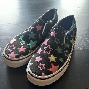 Vans Star design slip on’s size 2.0 missy ( young girls) US size.